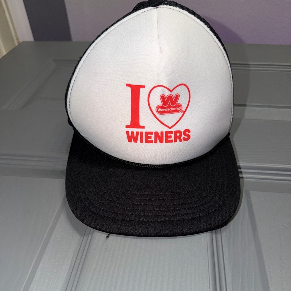 Wienerschnitzel I ❤️ Wieners Trucker Hat Foam Mesh Snapback Cap - White/Black‎